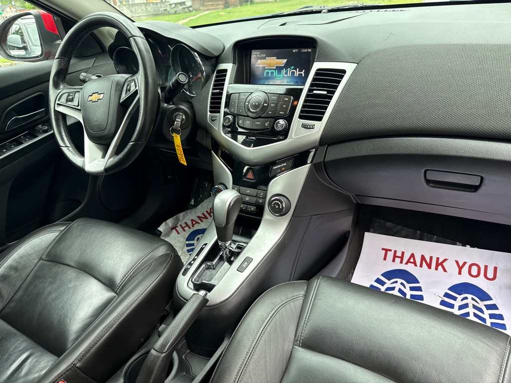 Photo 7 of this CHEVROLET CRUZE