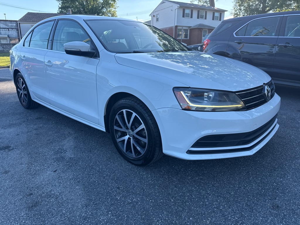 Photo 2 of this VOLKSWAGEN JETTA