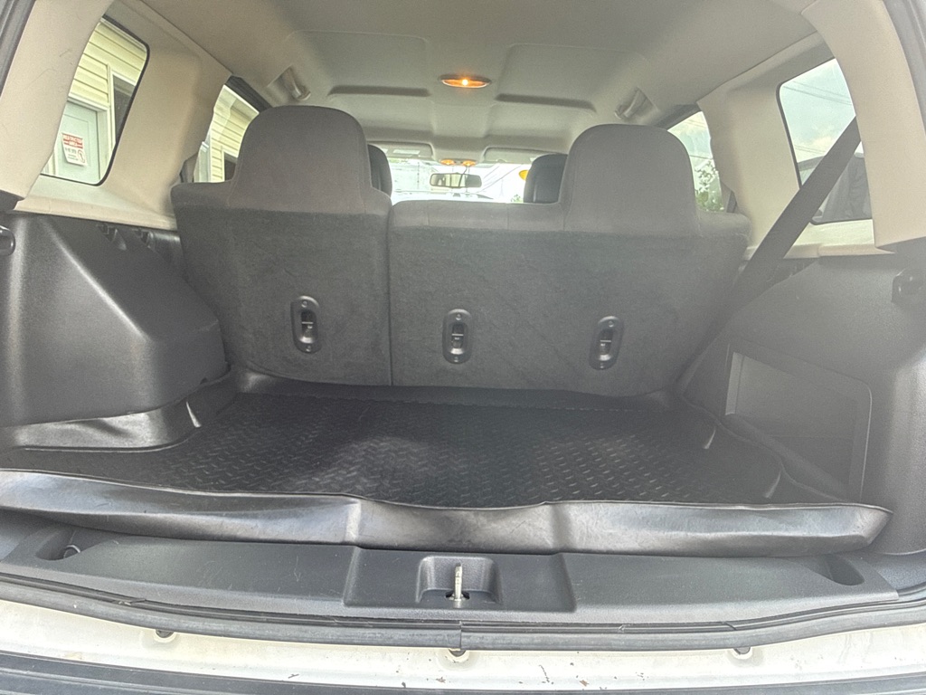 Photo 11 of this JEEP PATRIOT