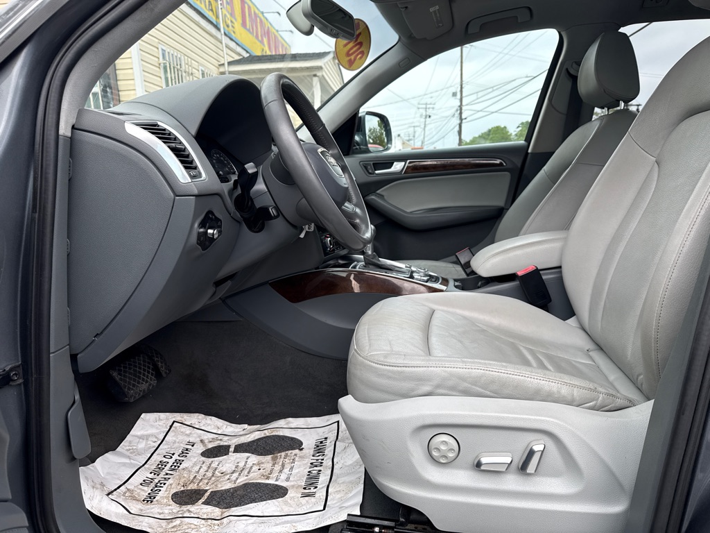Photo 9 of this AUDI Q5