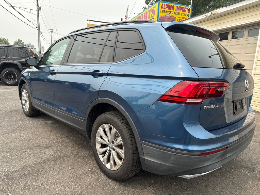 Photo 6 of this VOLKSWAGEN TIGUAN