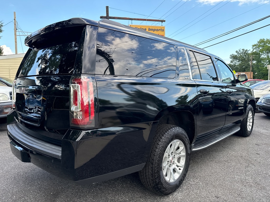Photo 4 of this GMC YUKON XL