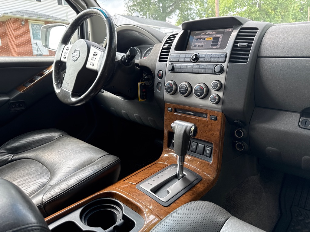 Photo 11 of this NISSAN PATHFINDER