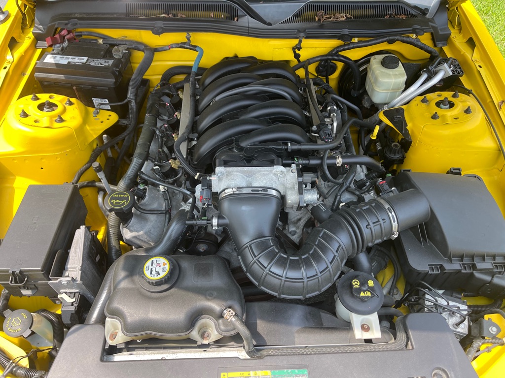Photo 4 of this FORD MUSTANG