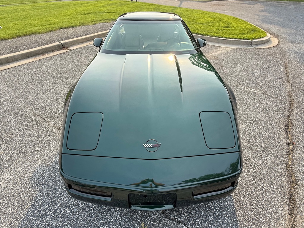 Photo 5 of this CHEVROLET CORVETTE