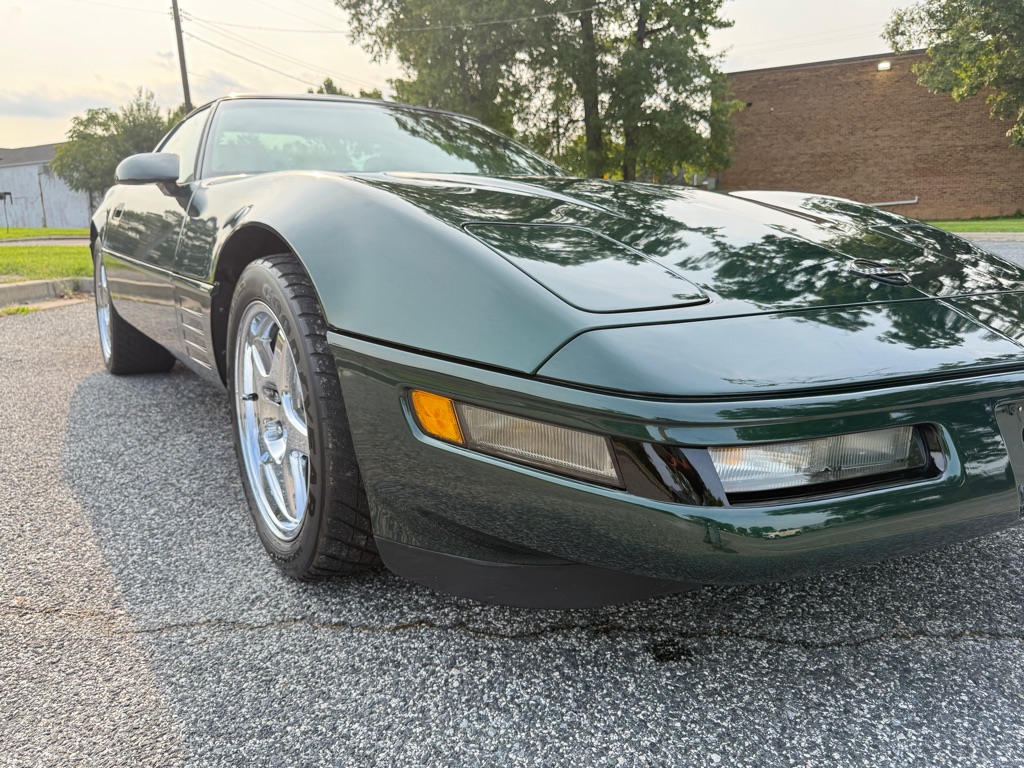 Photo 11 of this CHEVROLET CORVETTE