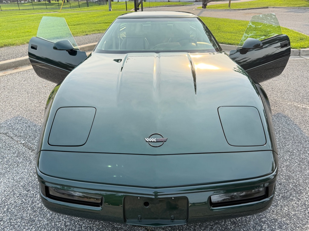 Photo 28 of this CHEVROLET CORVETTE