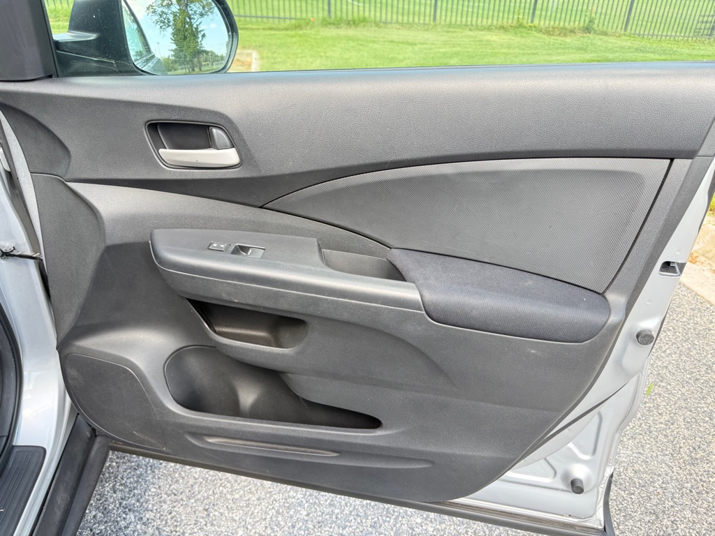 Photo 28 of this HONDA CR-V