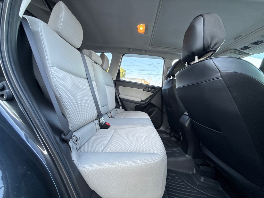 Photo 16 of this SUBARU FORESTER