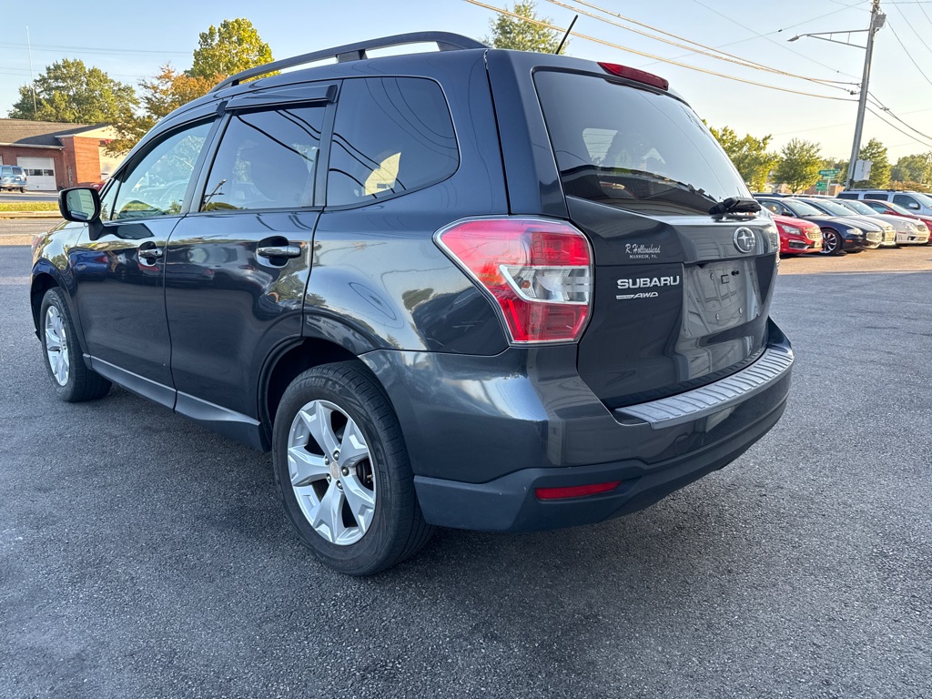 Photo 3 of this SUBARU FORESTER