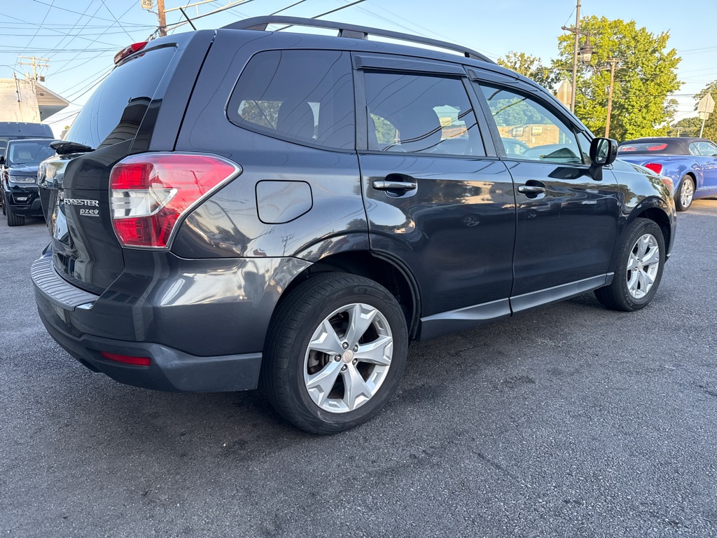 Photo 6 of this SUBARU FORESTER