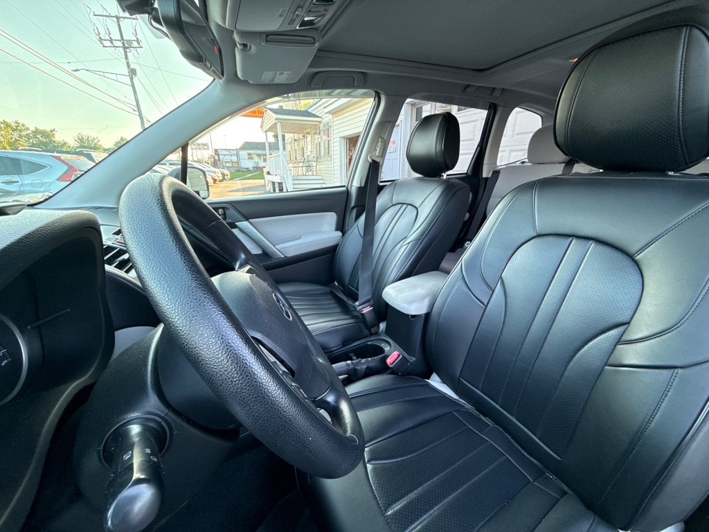 Photo 12 of this SUBARU FORESTER