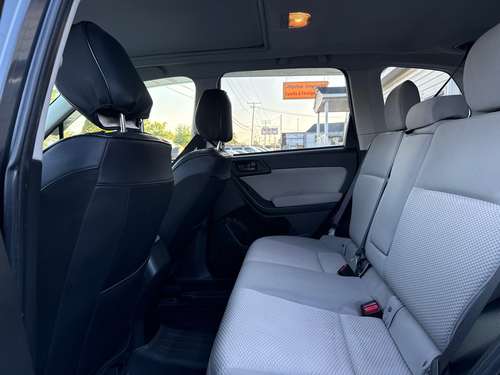 Photo 14 of this SUBARU FORESTER