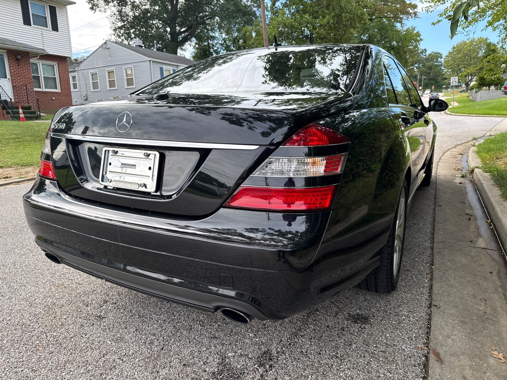 Photo 4 of this MERCEDES-BENZ S-CLASS