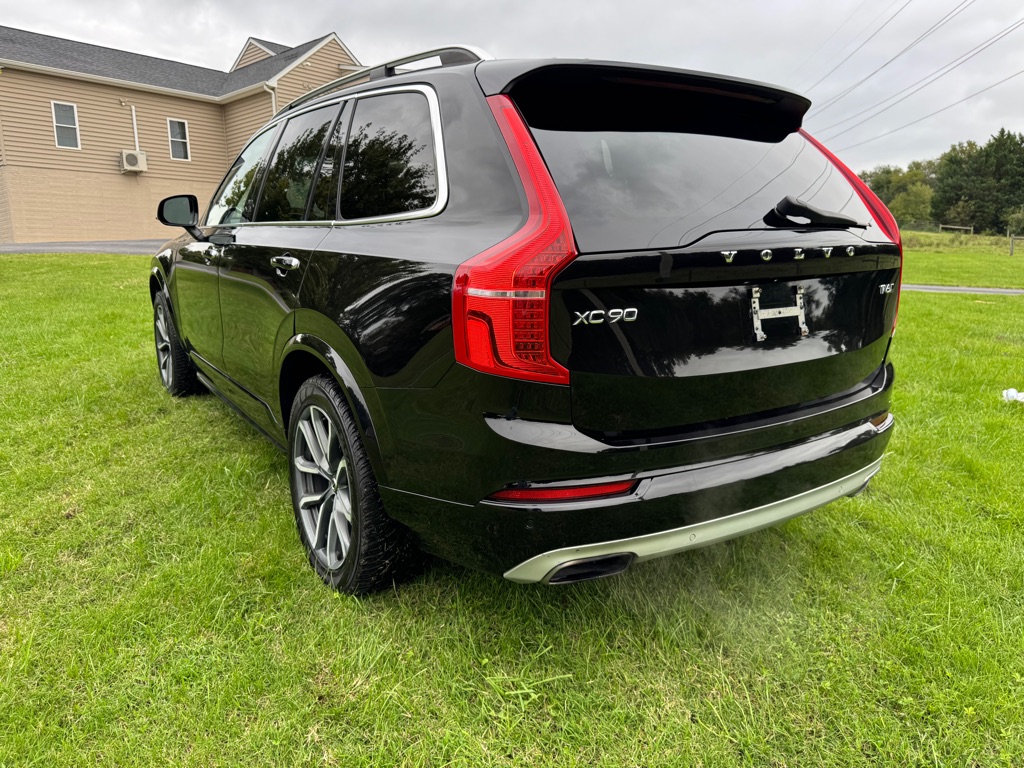 Photo 4 of this VOLVO XC90