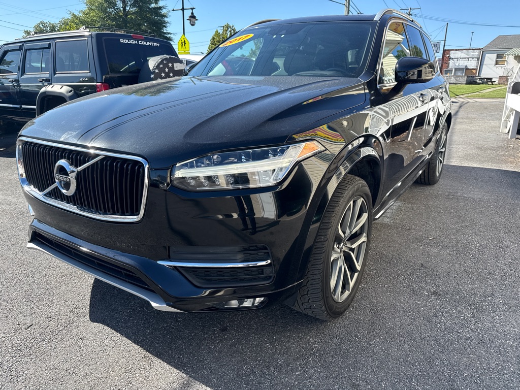 Photo 8 of this VOLVO XC90