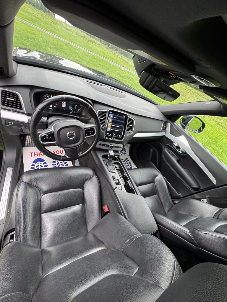 Photo 24 of this VOLVO XC90