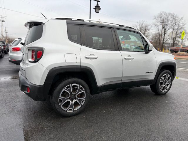 Photo 3 of this JEEP RENEGADE