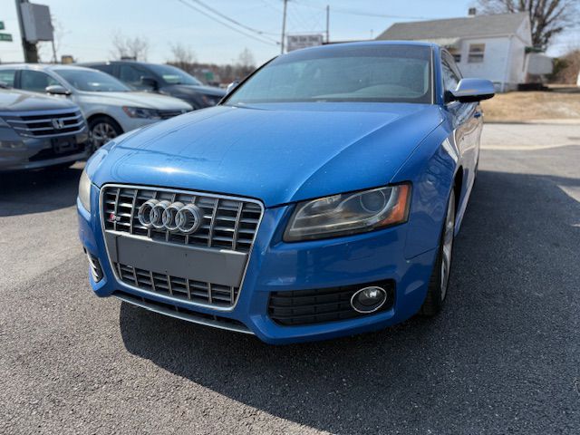 Photo 2 of this AUDI S5