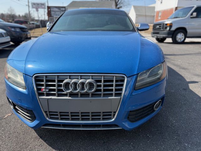 Photo 3 of this AUDI S5