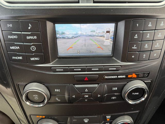 Photo 21 of this FORD EXPLORER