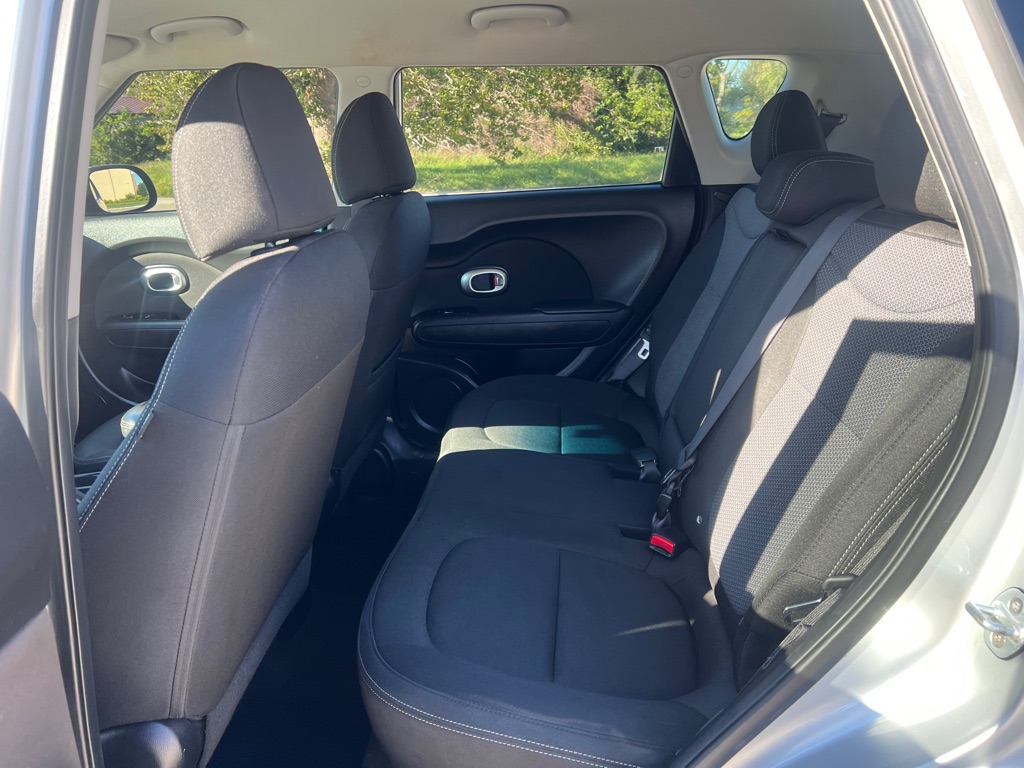 Photo 14 of this KIA SOUL