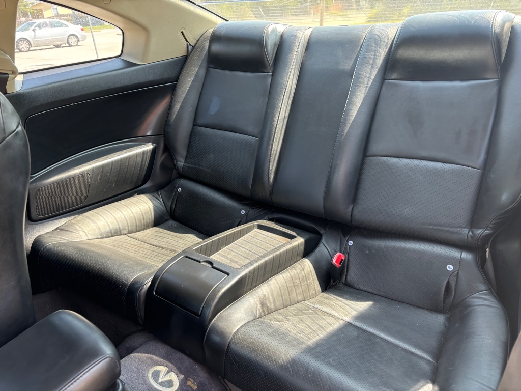 Photo 6 of this INFINITI G35