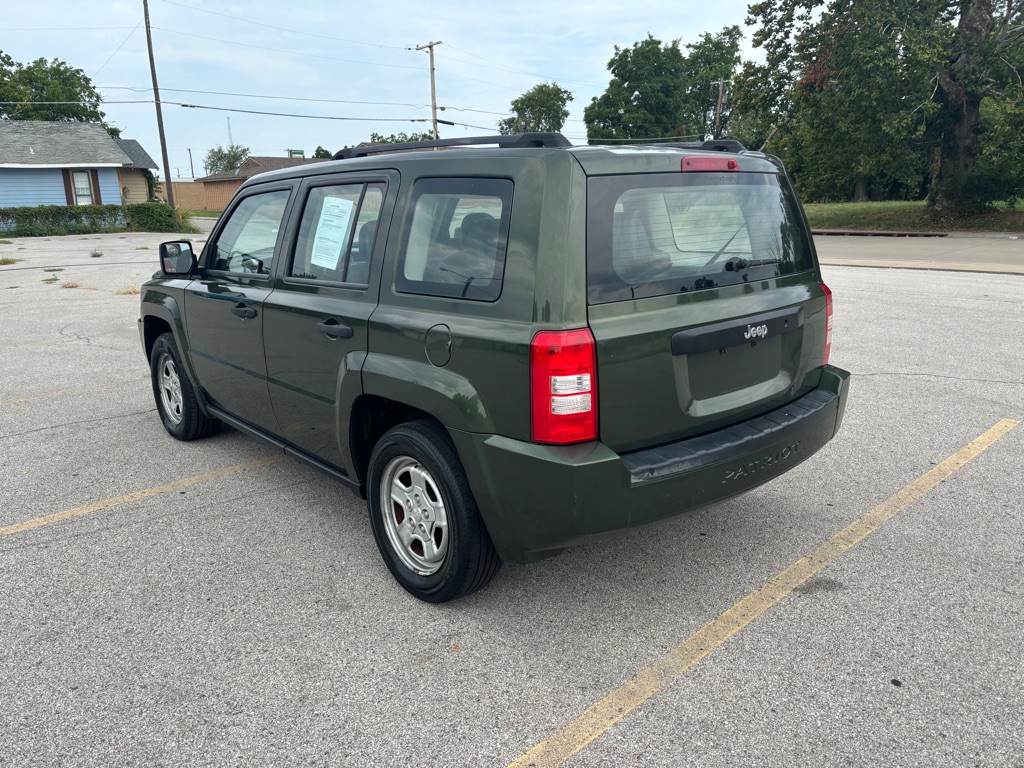 Photo 3 of this JEEP PATRIOT