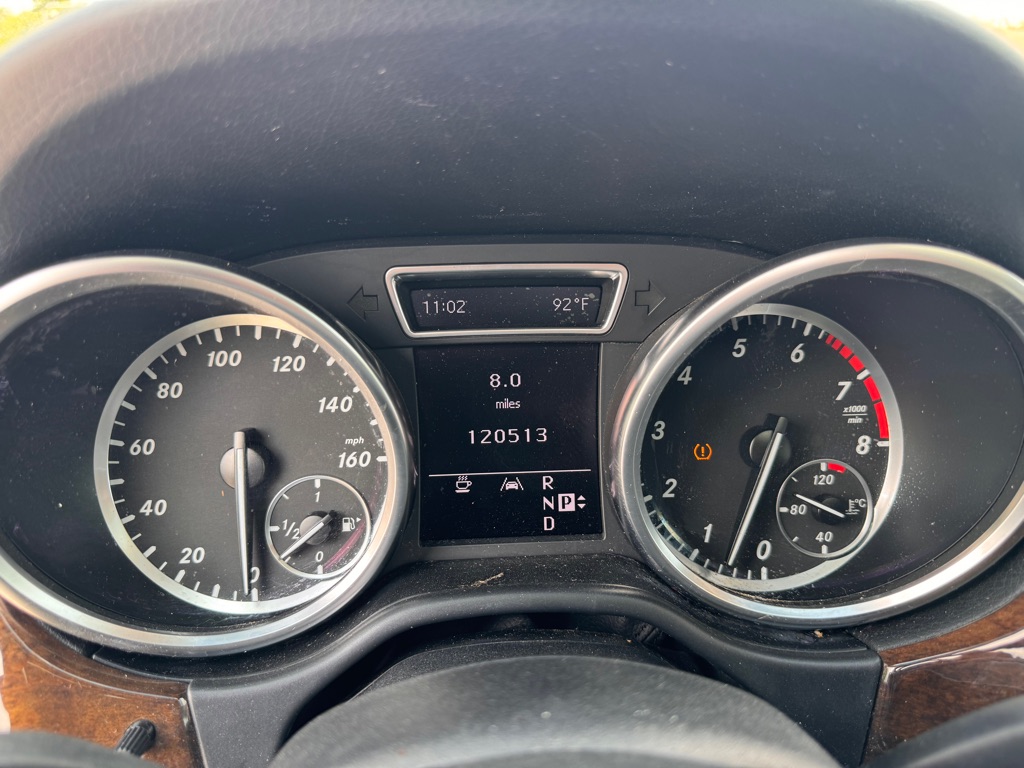 Photo 17 of this MERCEDES-BENZ M-CLASS