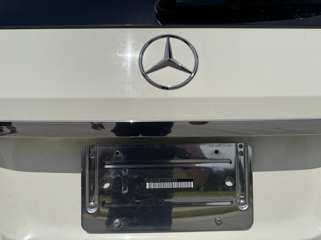 Photo 8 of this MERCEDES-BENZ M-CLASS