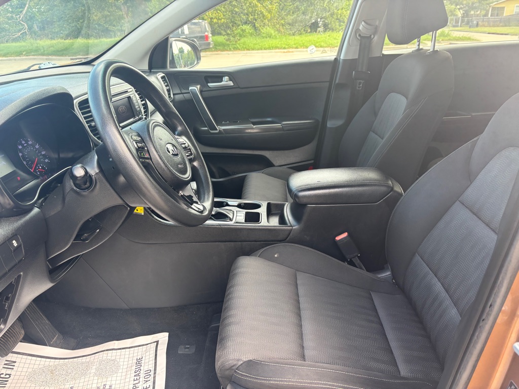 Photo 5 of this KIA SPORTAGE
