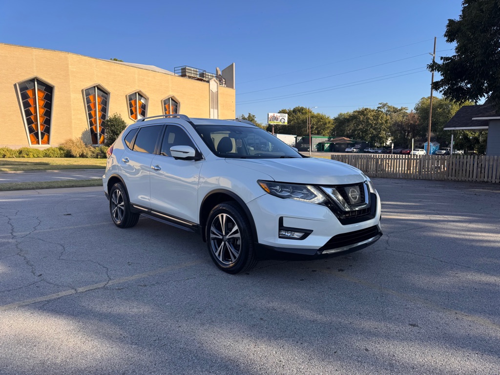 2017 NISSAN ROGUE