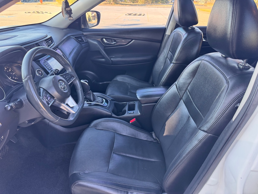 Photo 14 of this NISSAN ROGUE