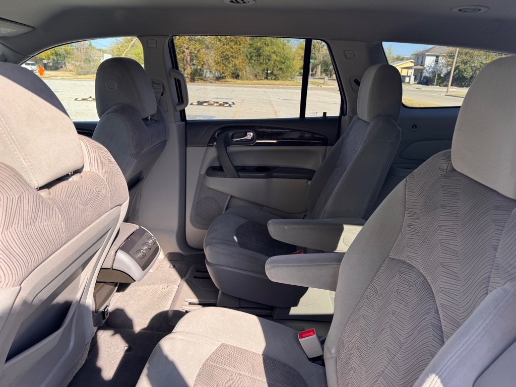 Photo 8 of this BUICK ENCLAVE