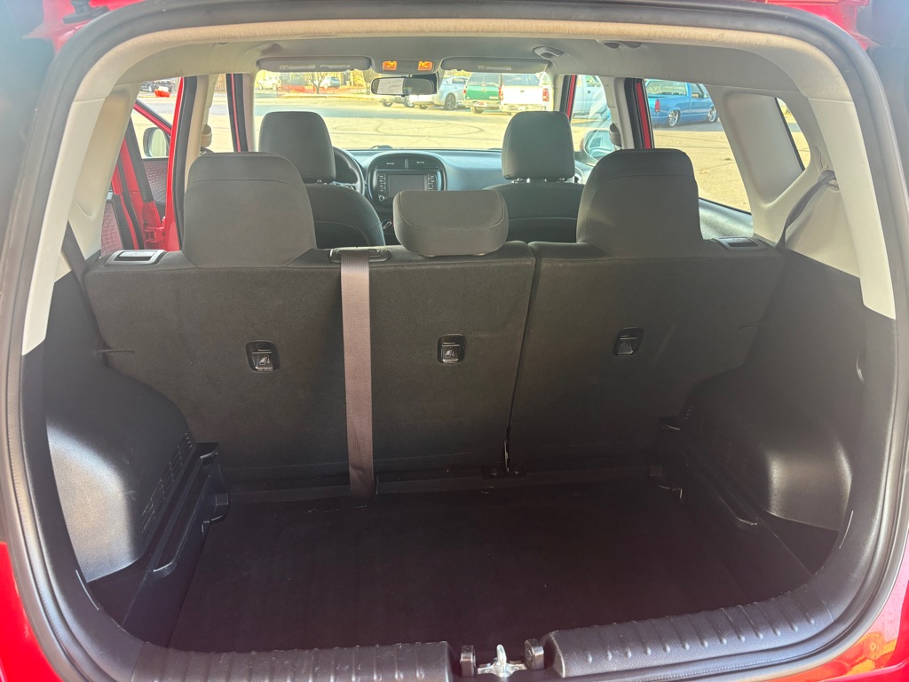 Photo 8 of this KIA SOUL