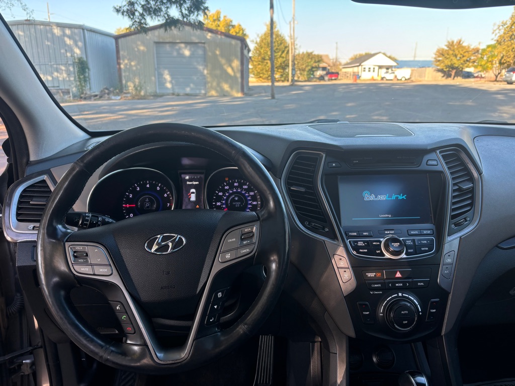Photo 7 of this HYUNDAI SANTA FE SPORT