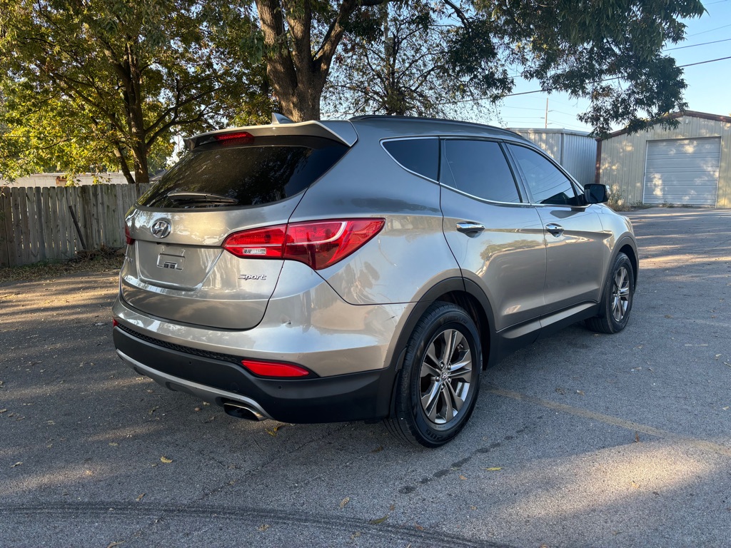 Photo 4 of this HYUNDAI SANTA FE SPORT
