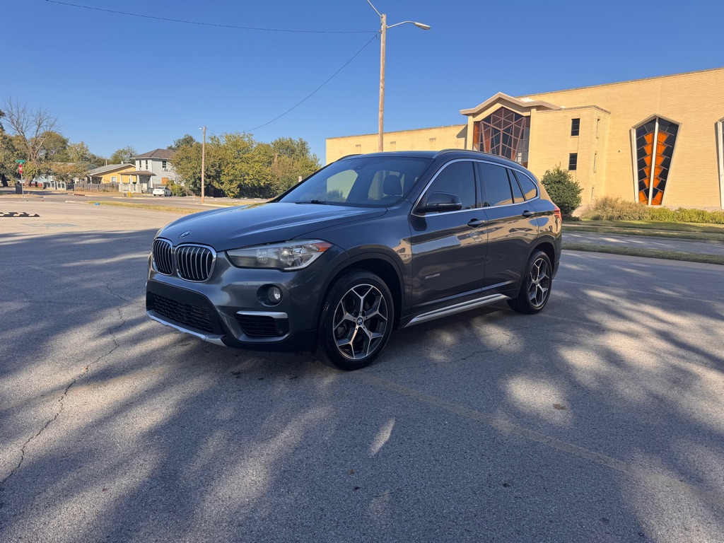 Photo 3 of this BMW X1