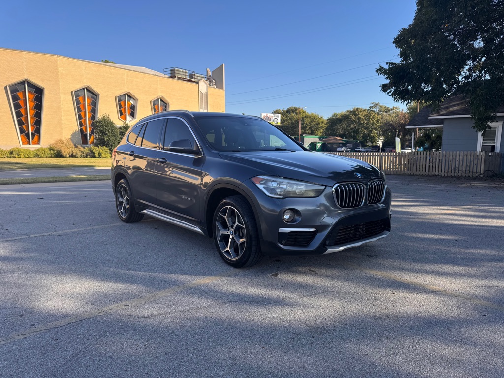 Photo 4 of this BMW X1