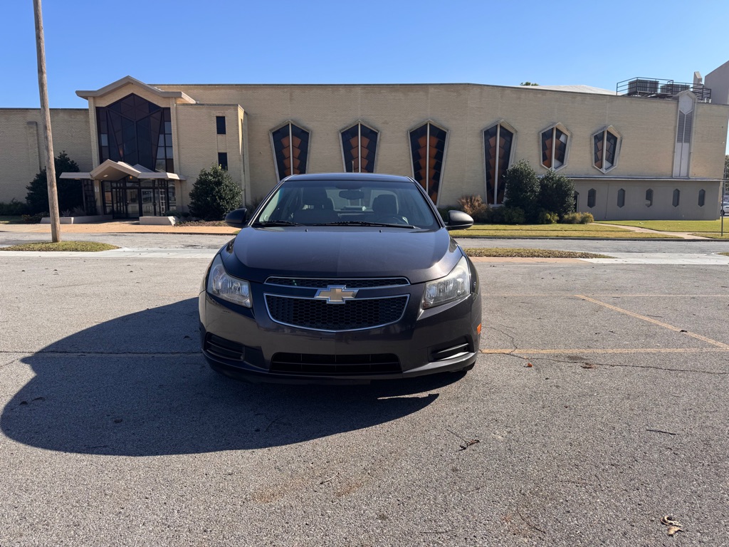 Photo 2 of this CHEVROLET CRUZE