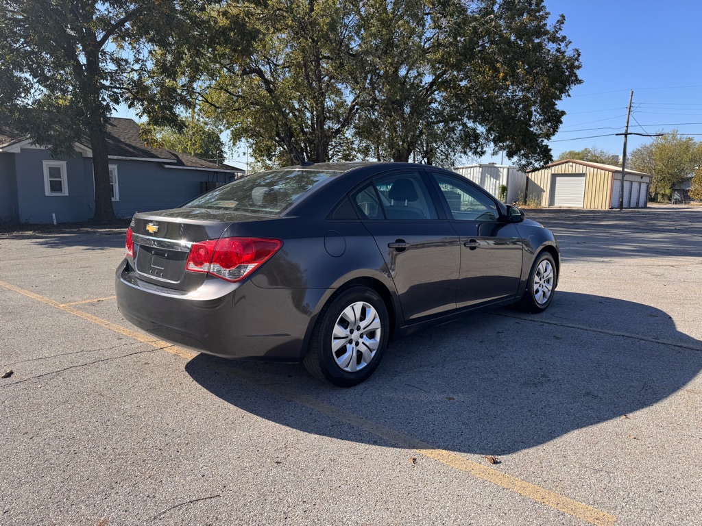 Photo 5 of this CHEVROLET CRUZE