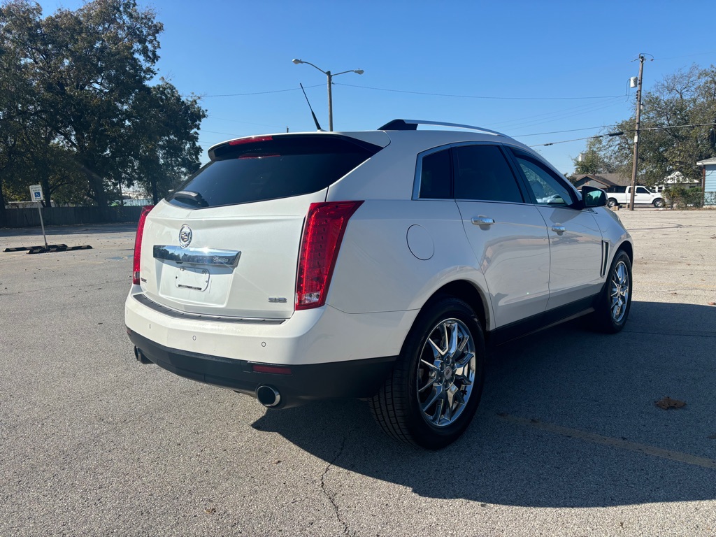 Photo 3 of this CADILLAC SRX