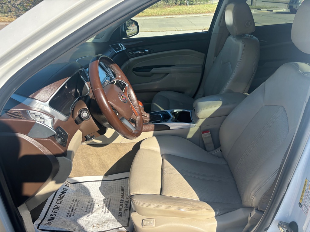 Photo 7 of this CADILLAC SRX