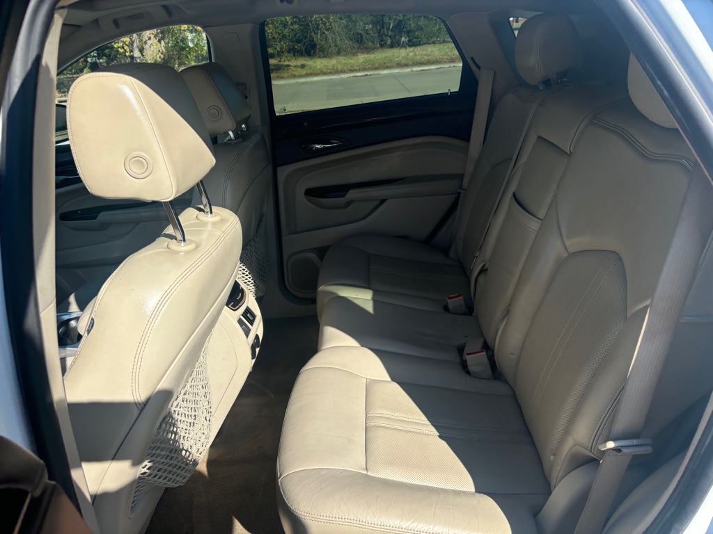 Photo 8 of this CADILLAC SRX