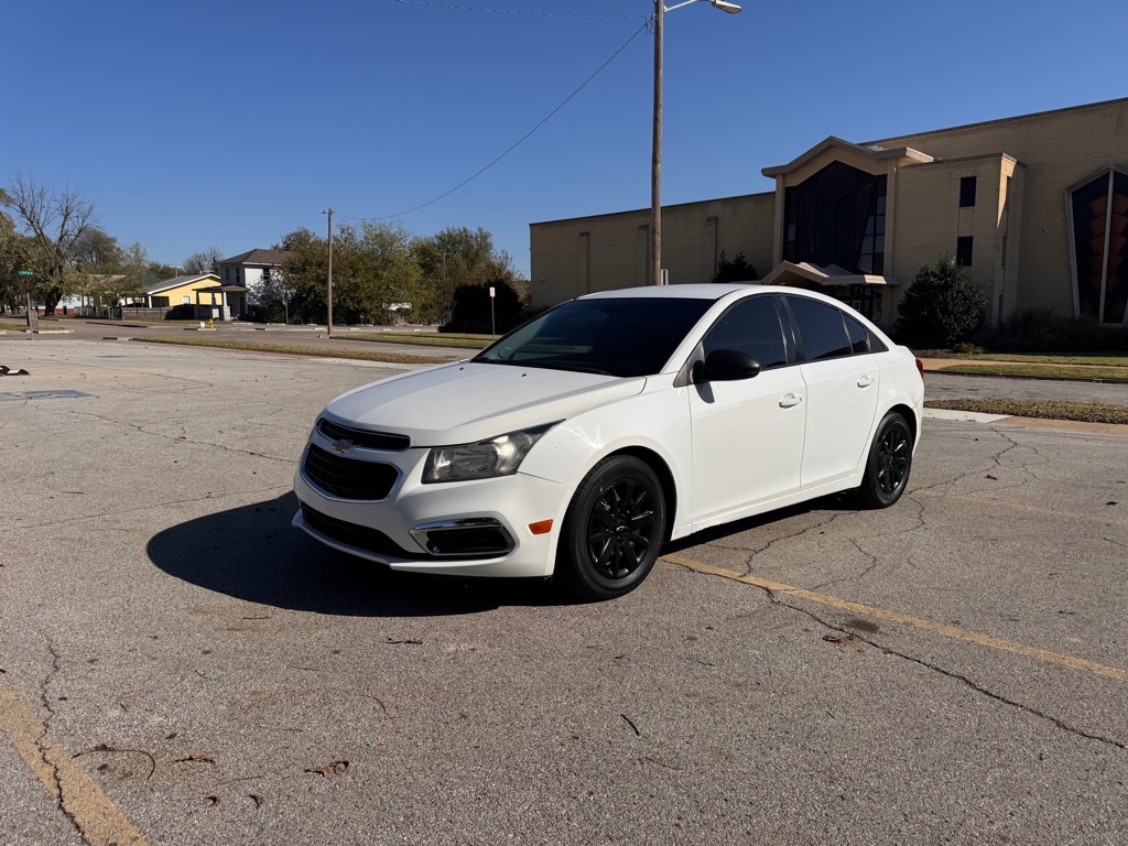 Photo 3 of this CHEVROLET CRUZE