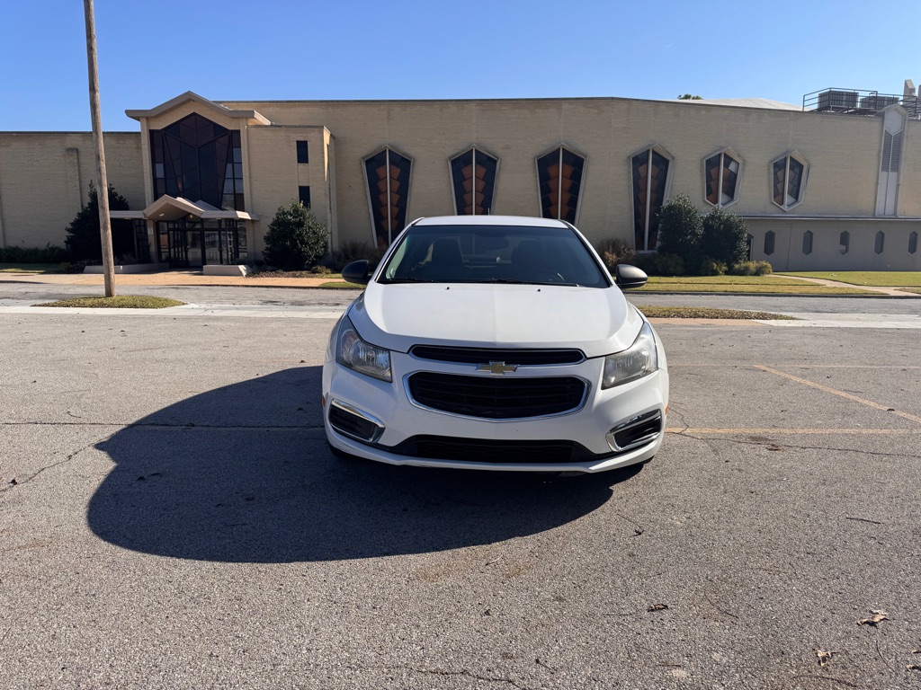 Photo 2 of this CHEVROLET CRUZE