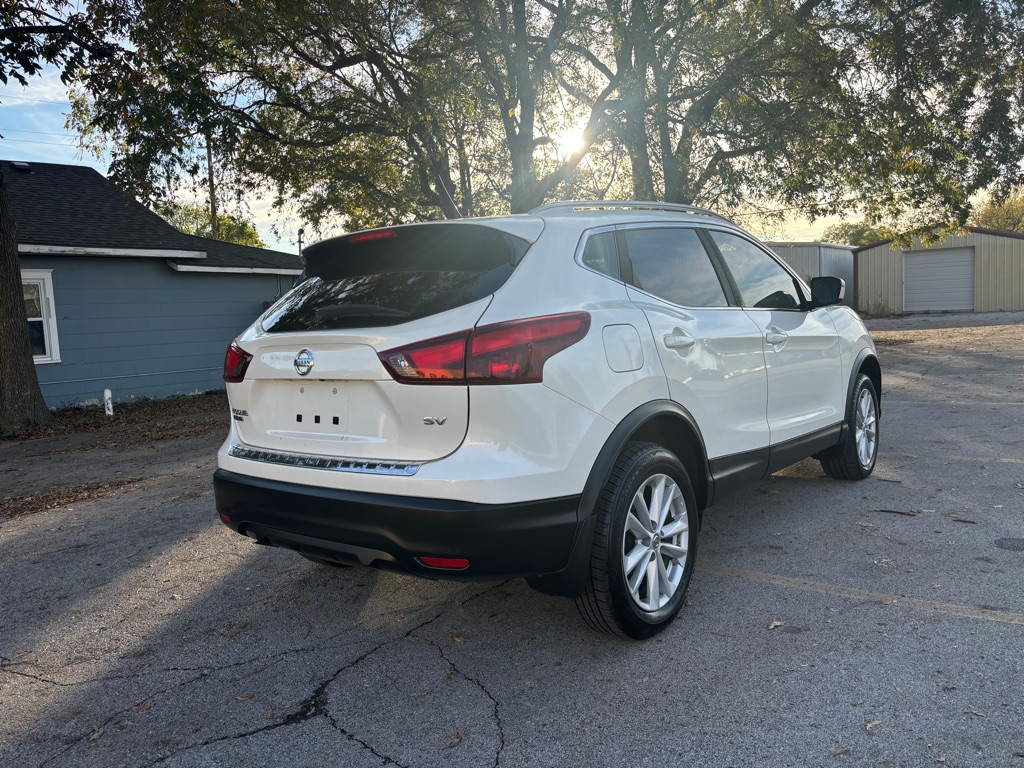 Photo 4 of this NISSAN ROGUE SPORT