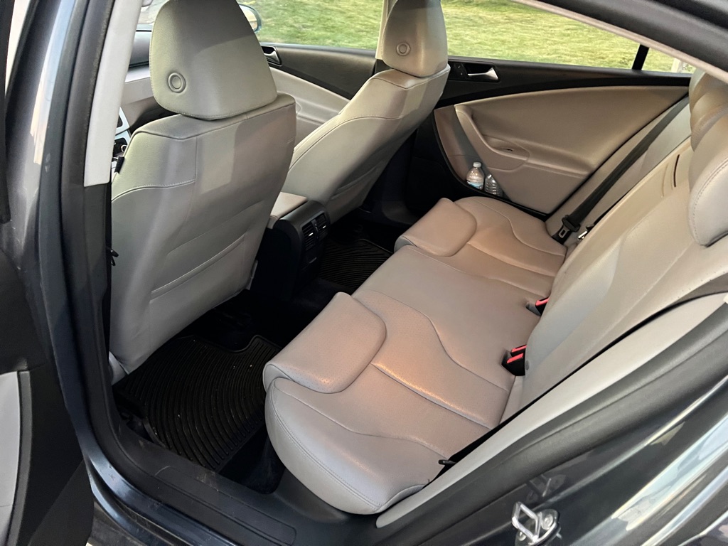 VOLKSWAGEN PASSAT 2010 VOLKSWAGEN PASSAT WVWJK7AN7AE096800