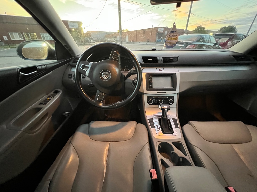 VOLKSWAGEN PASSAT 2010 VOLKSWAGEN PASSAT WVWJK7AN7AE096800