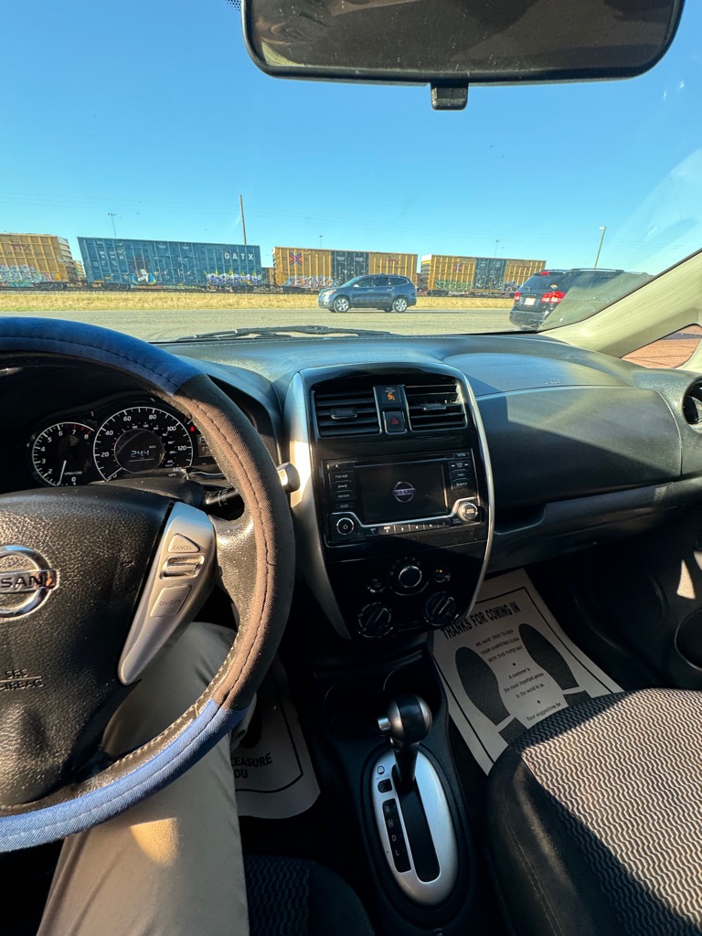 Photo 32 of this NISSAN VERSA NOTE